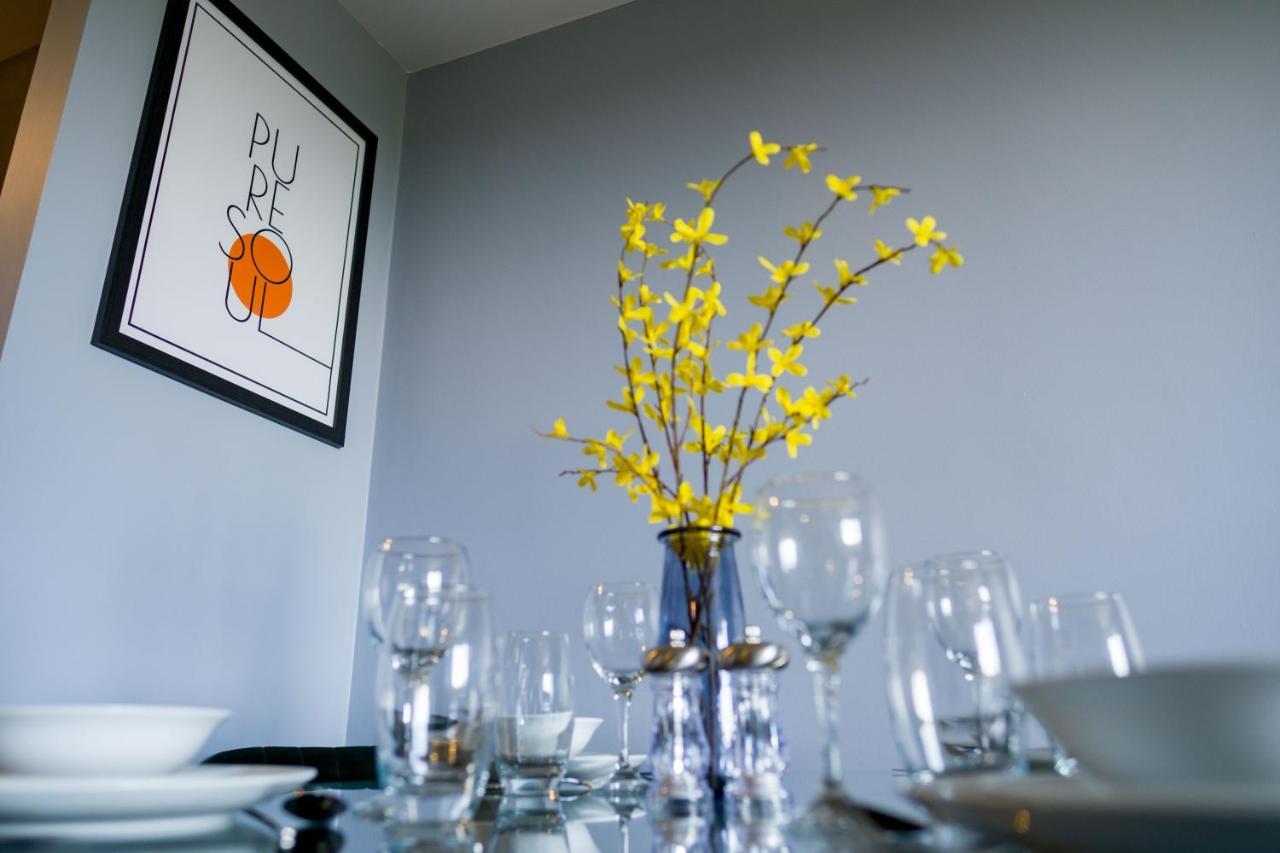 Pahuna Ghar Birmigham City 2 Bedroom Apartment- Short To Mid Term Let-Free Secure Parking Birmingham Zewnętrze zdjęcie