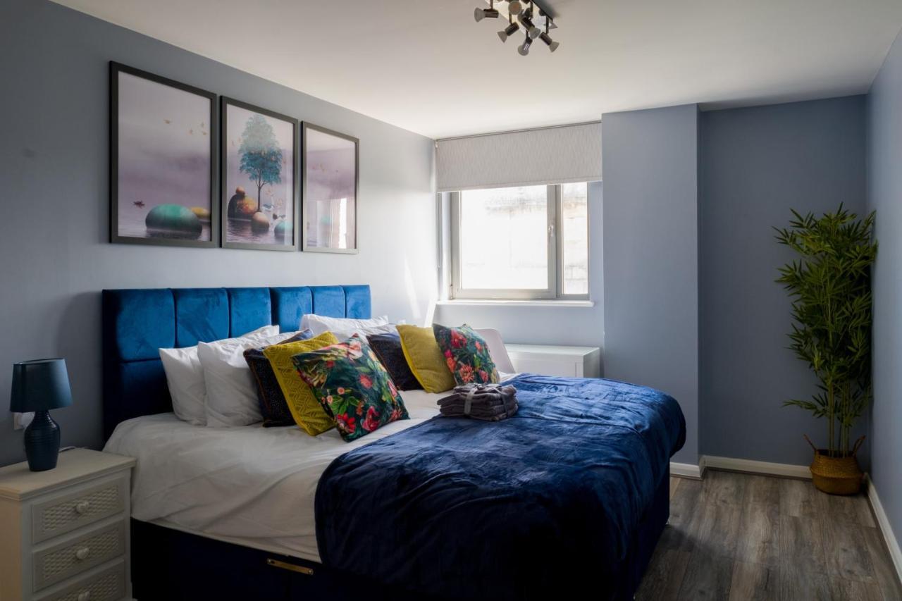 Pahuna Ghar Birmigham City 2 Bedroom Apartment- Short To Mid Term Let-Free Secure Parking Birmingham Zewnętrze zdjęcie